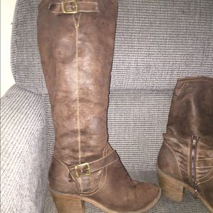 Size 9 heel boots